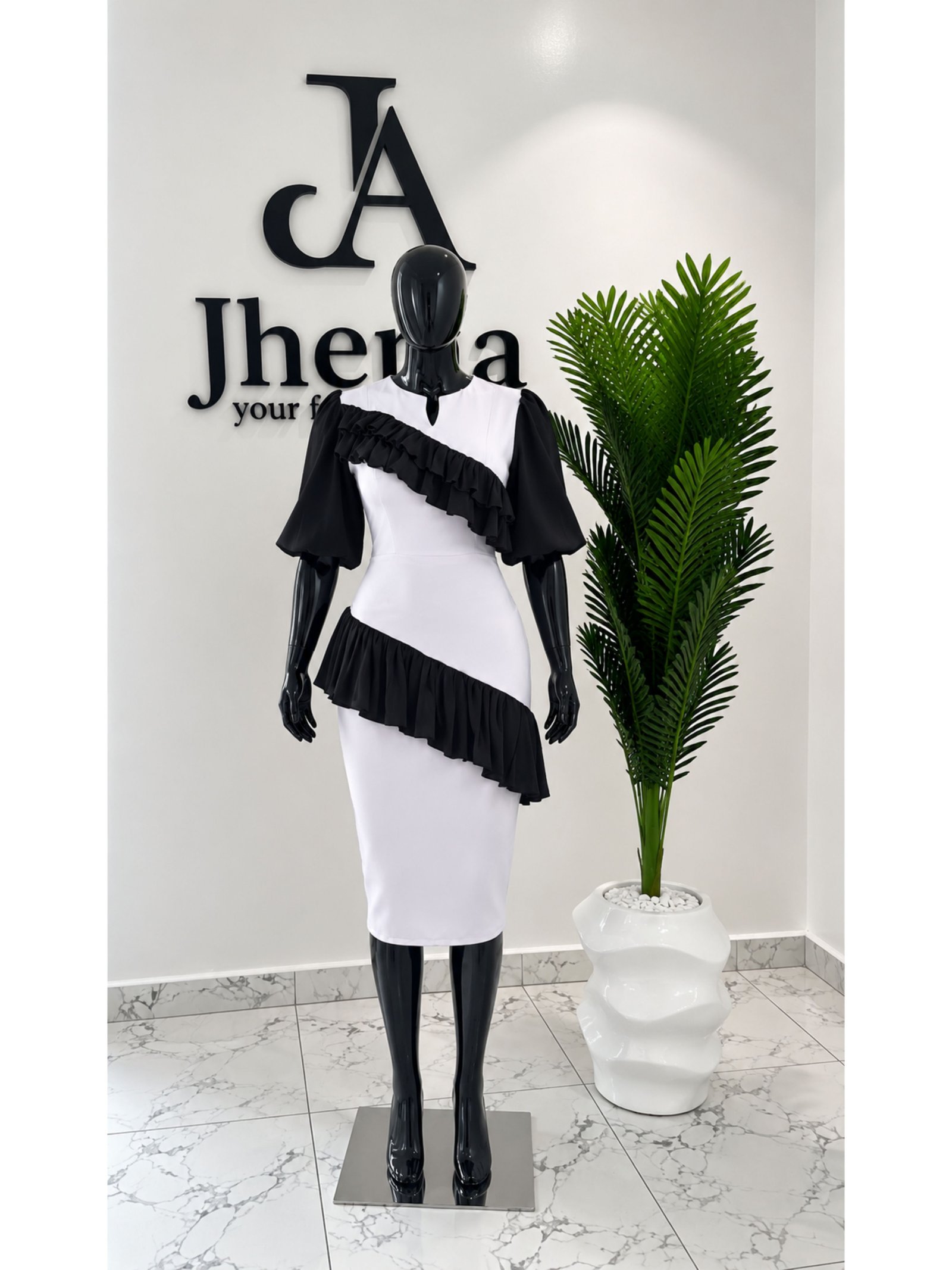 Elma ruffled Dress front view